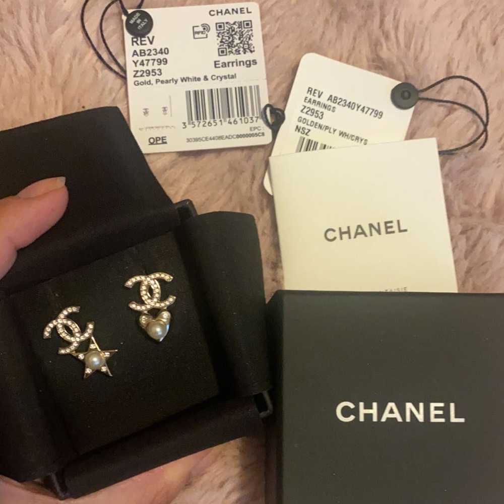 Chanel gold pearly white &’ crystal earrings
